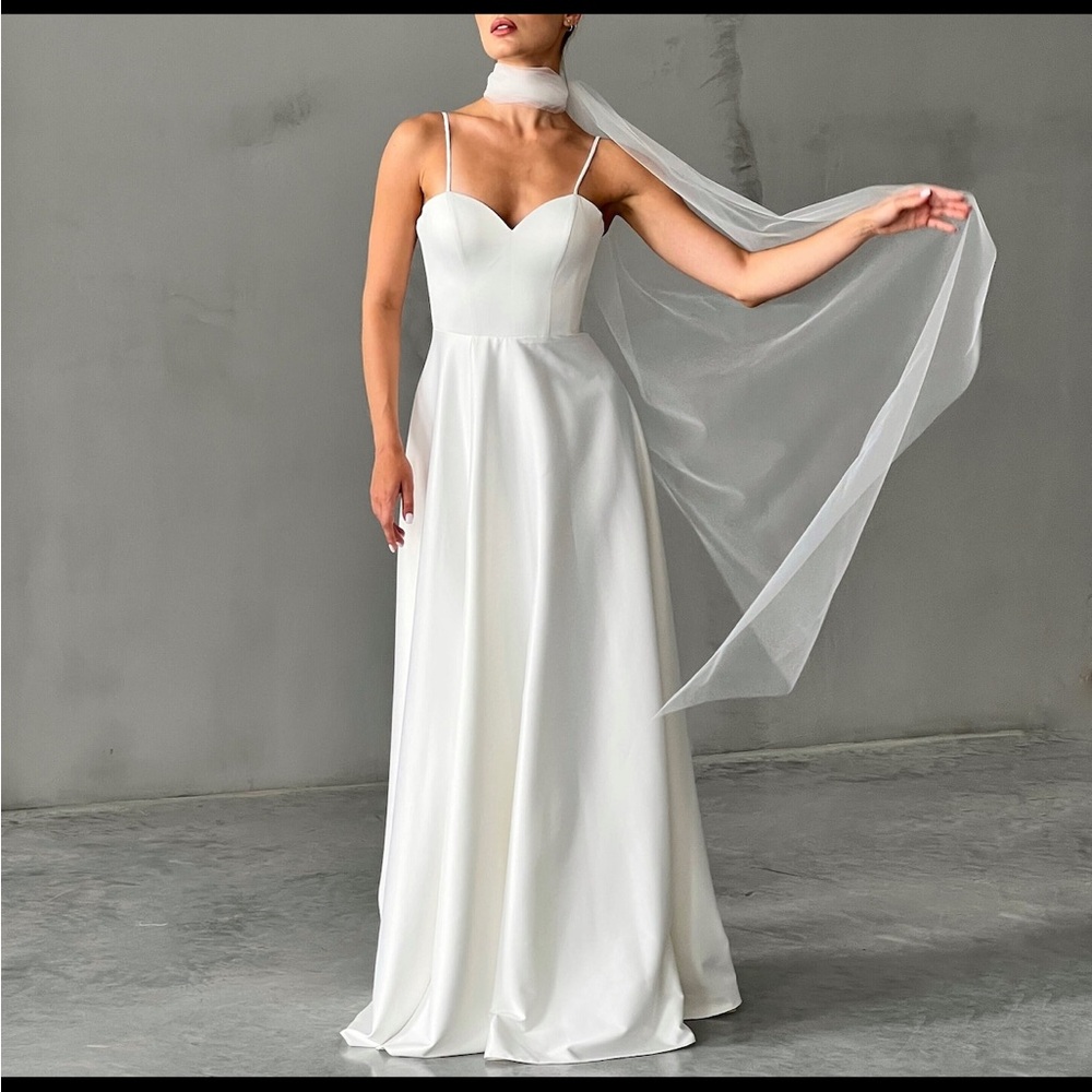 NWT Bridal scarf
